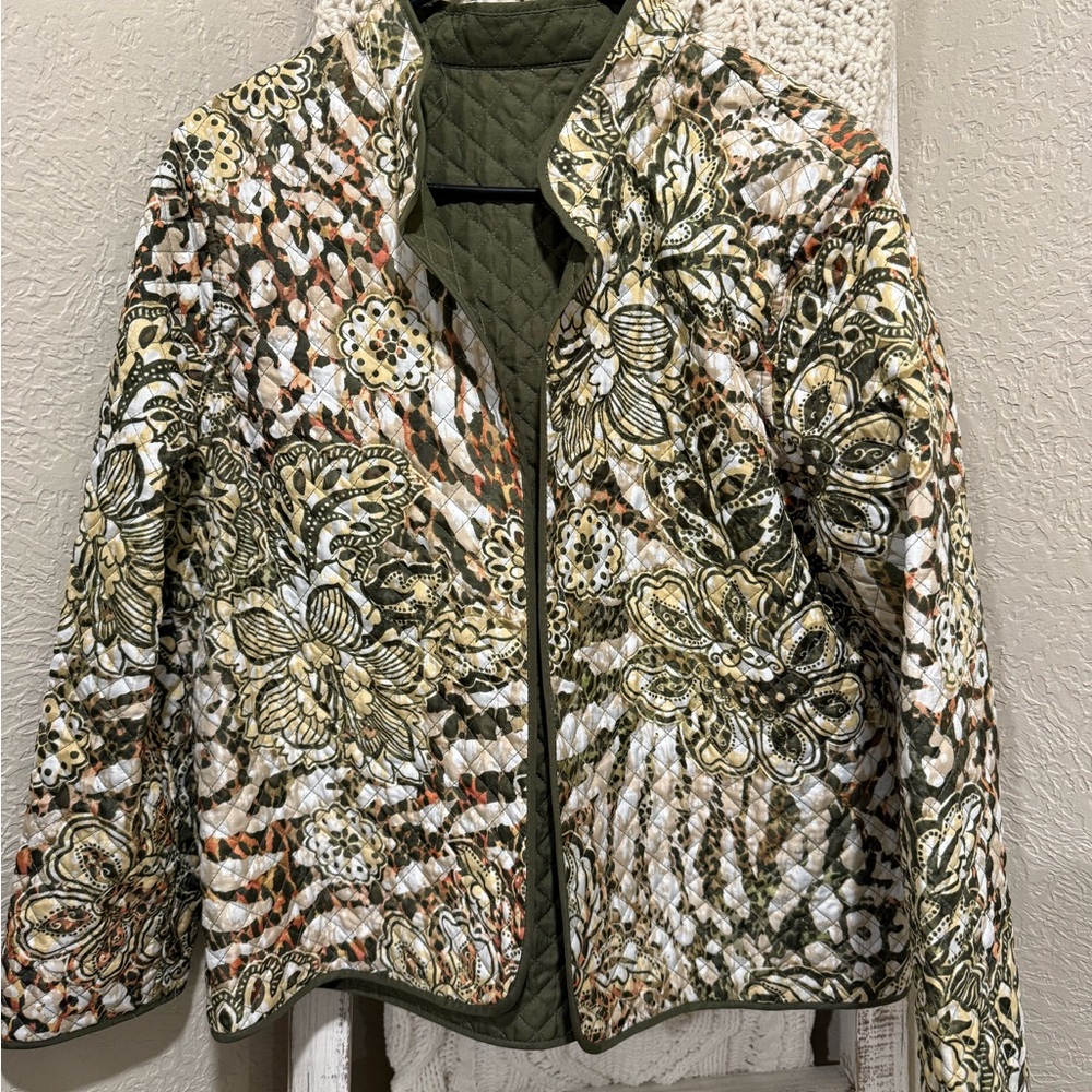 Alfred Dunner Quilted Floral Print Jacket in Olive, White & Tan